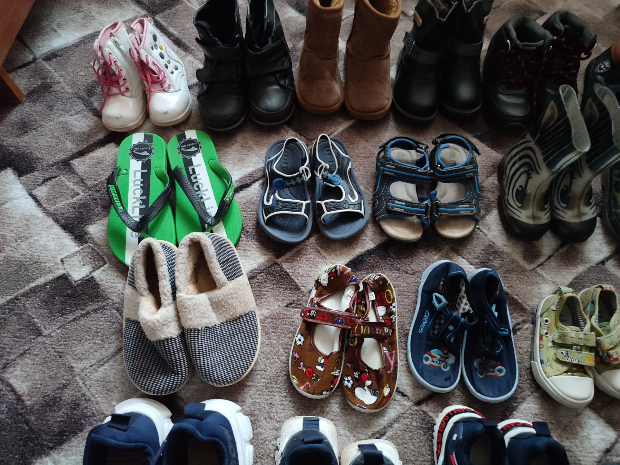 Обувь детская зима- осень кроссовки ботинки на мальчика девочку