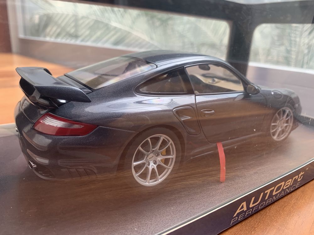 Porsche 911 997 GT2 Autoart 1:18 Raro cinza escuro