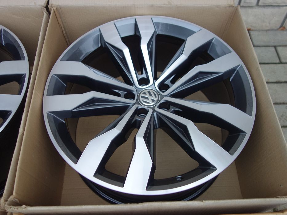 Felgi VW TOUARE R-LINE 21'' Nowy Model Oryginalne!!