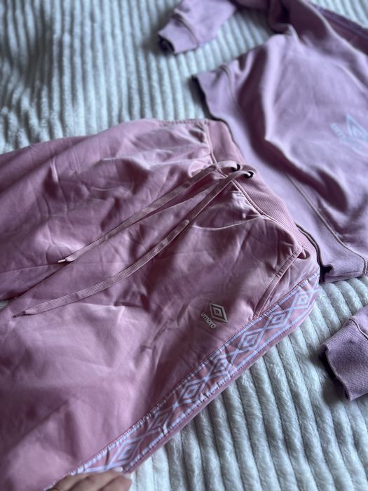 Спортивний костюм