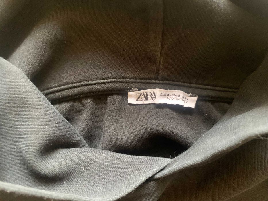 Hoodie - Sweater Zara - Tamanho: M - Todo Preto - Excelente estado