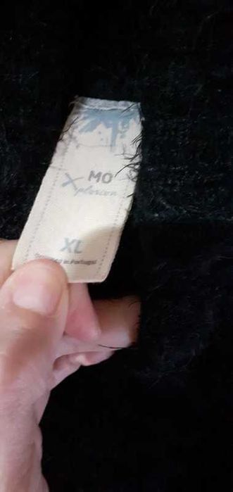 Camisola em chenille preto