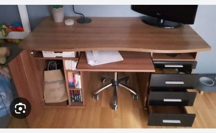 Szafa i biurko komplet