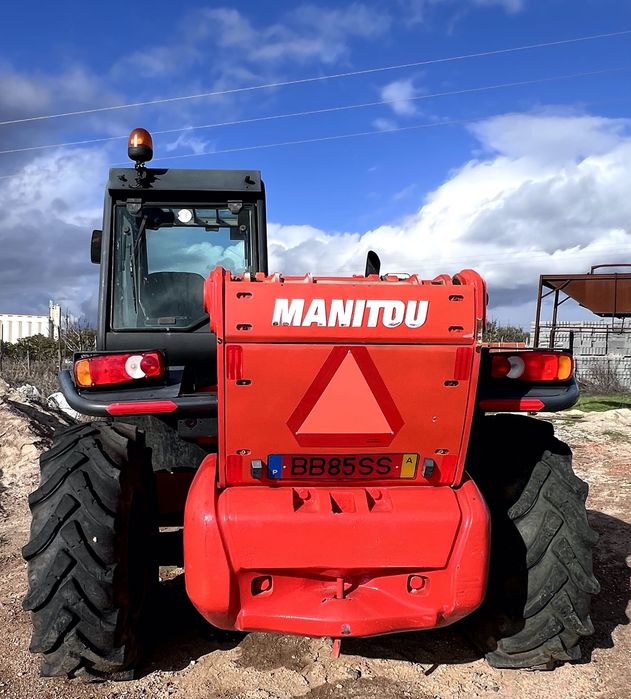 Máquina Telescópica MANITOU 1440 SL