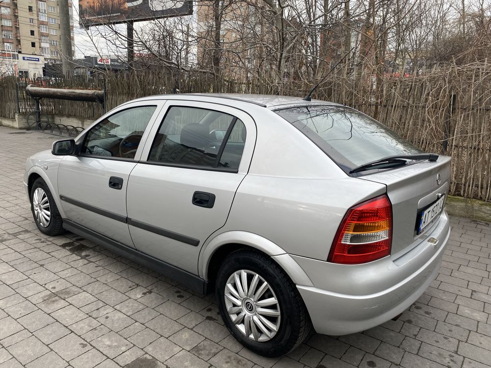 Opel Astra 2000 Автомат