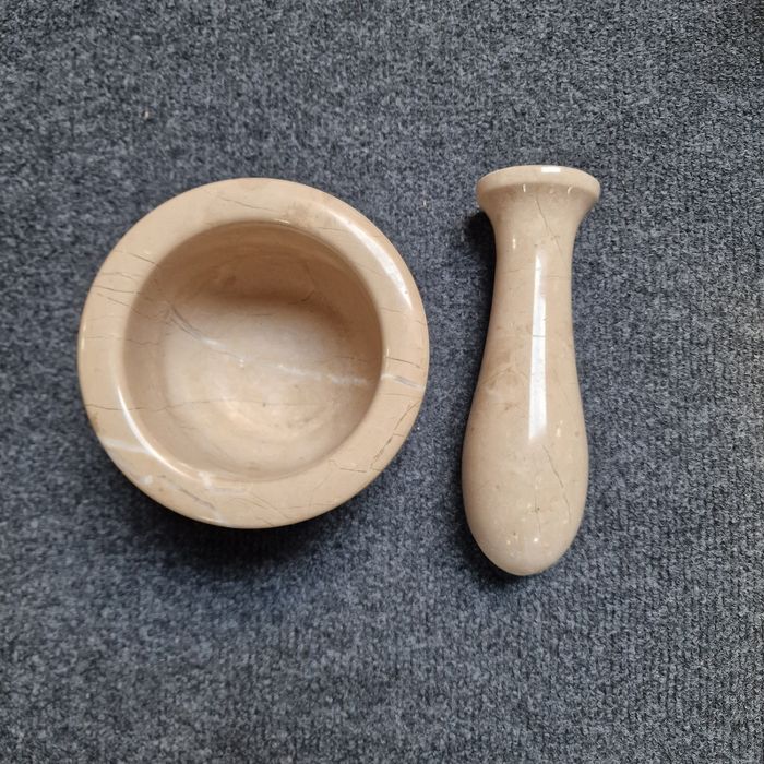 Elegancki Moździerz Marmurowy z Tłuczkiem / Beżowy Polerowany Kamień