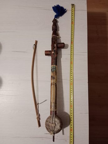 Stary instrument smyczkowy skrzypce RABABA. Antyk