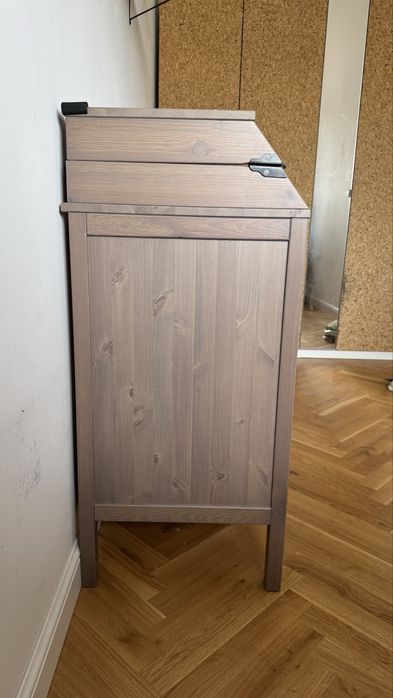 Komoda Sundvik z przewijakiem Ikea - brązowa - 300 zł (do negocjacji)