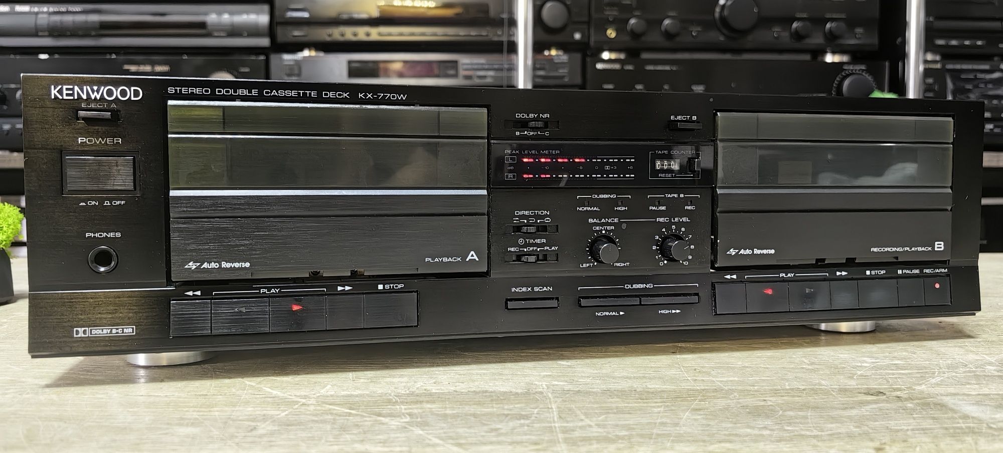 Касетний програвач Kenwood KX-770