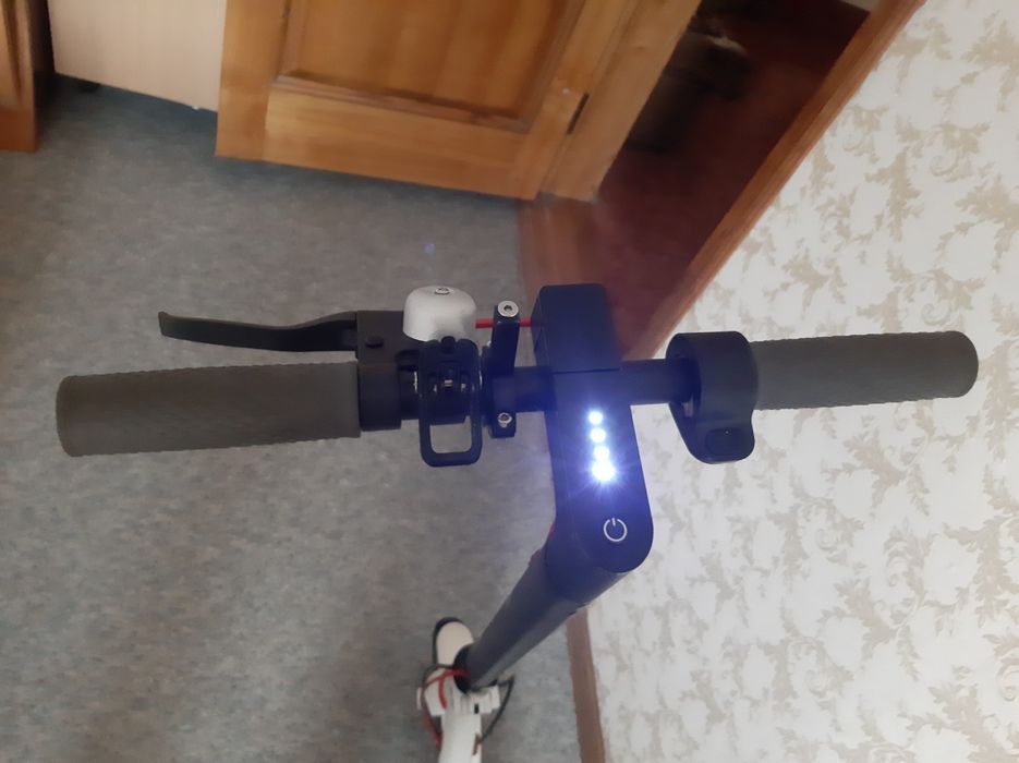 Електросамокат Xiaomi Mijia m365