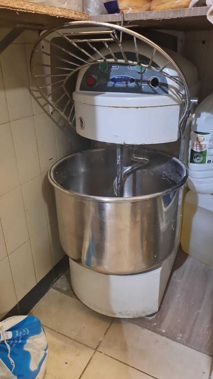 Vendo equipamentos para restauração usados. Pronto para uso!