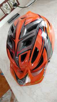 Kask rowerowy Troy Lee Design A1 mips stan bdb