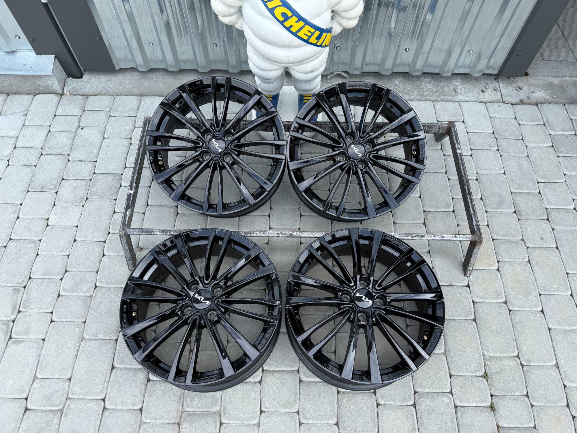 Диски Kia R17 4x100 6,5J ET49 KX Cross Rio X Stonic Mazda2 Hyundai i20
