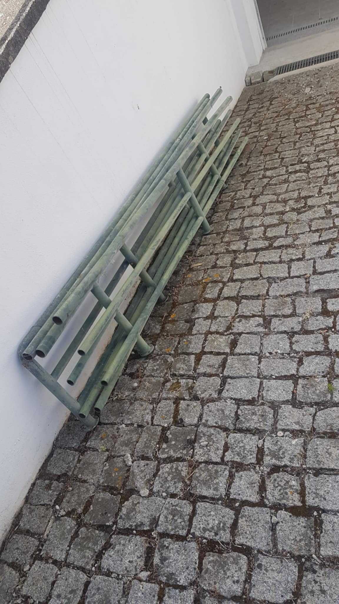 Grades de ferro em tubo galvanizado