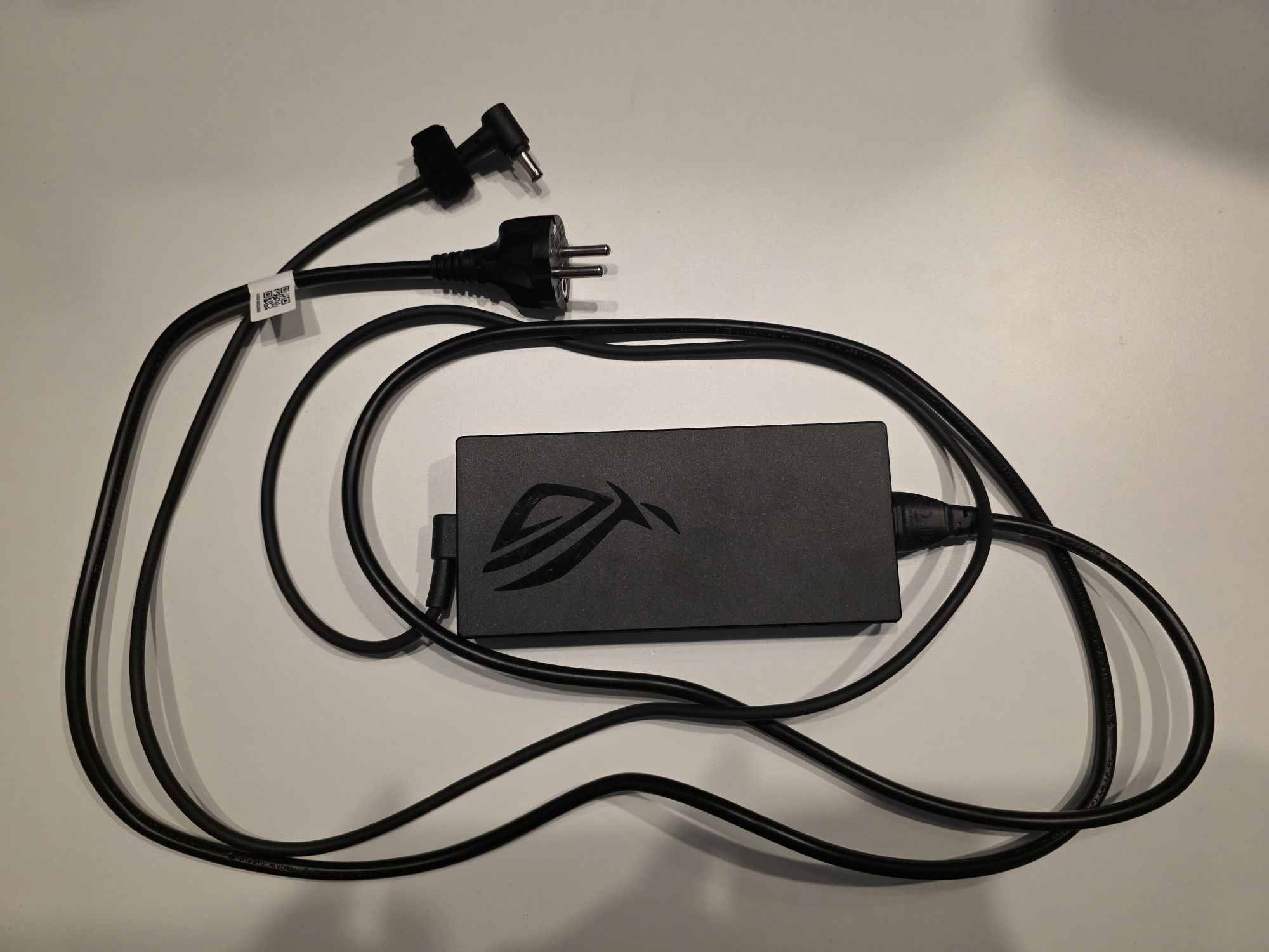 ASUS ROG Zephyrus G14 2022 AniMe Matrix CPU Ryzen 9 GPU RX6800S