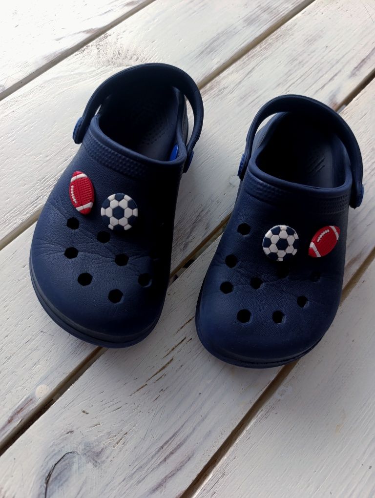 Klapki, sandałki dziecięce, a'la crocs, granatowe, piłki, 27