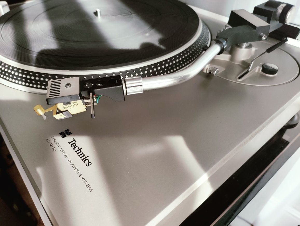 Technics SL 1200 MK1