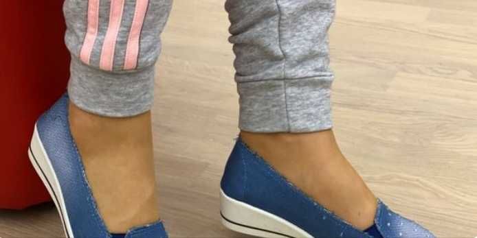 Зручні, дихаючі кросівки, макасини, нові, в упакуванні