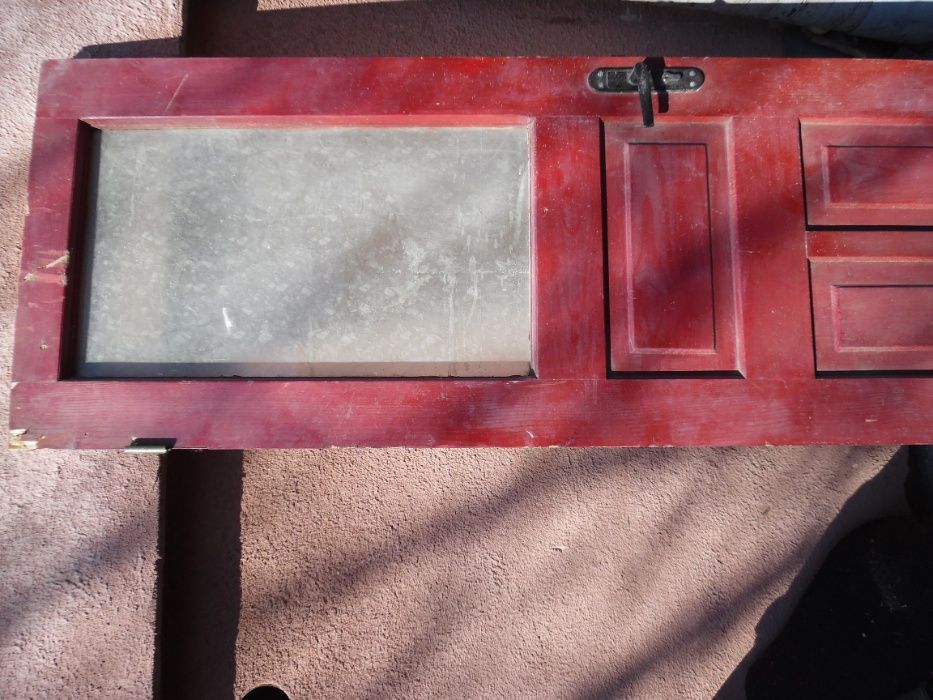 двері 68 х 200 балконні.