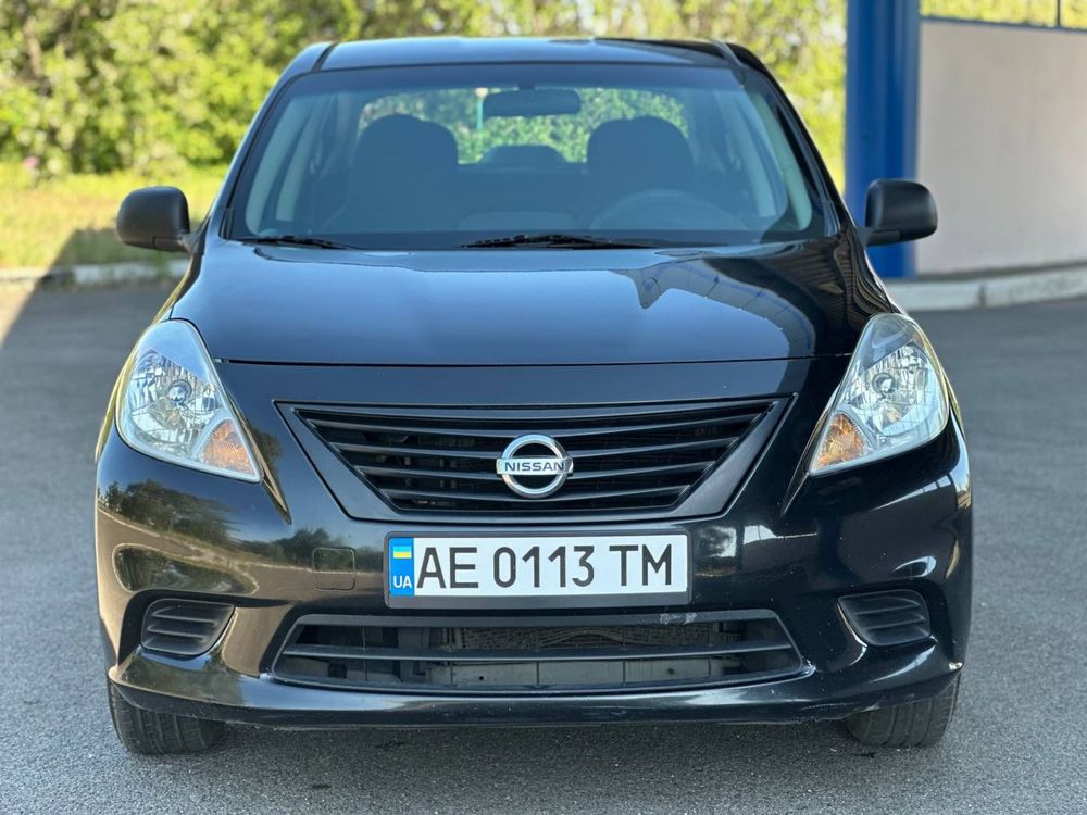 Nissan Versa 2011