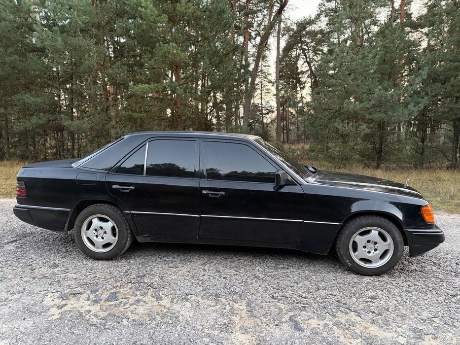 Продам Mercedes-Benz E220