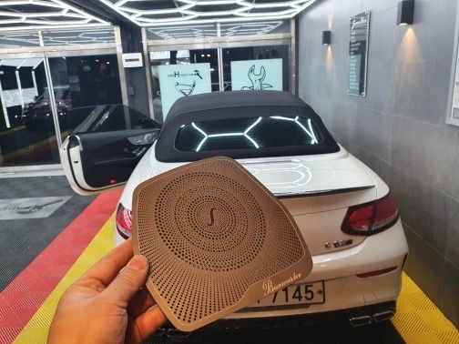 накладка на центральный динамик burmester mercedes W205 GLC C200 C180
