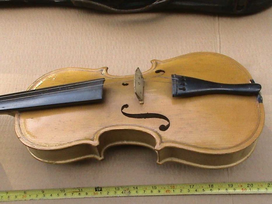 Piękne skrzypce przedwojenne z futerałem - Rzadkość