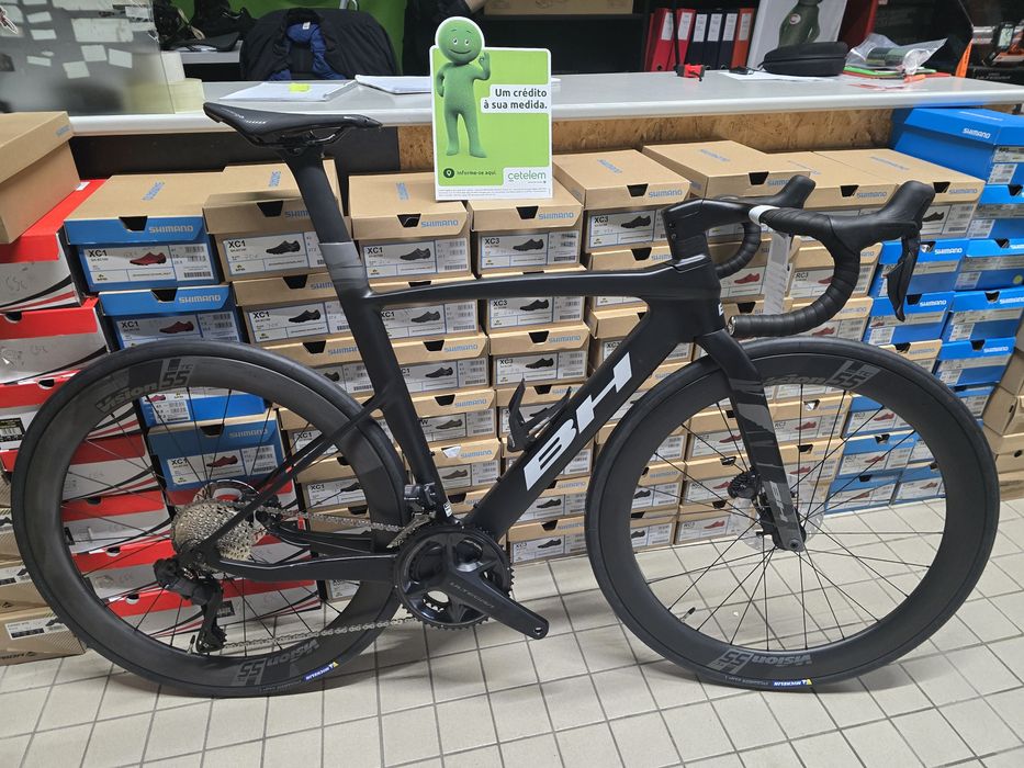 Bh aerolight ultegra di2 e rodas carbono