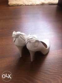 продам свадебные туфли (р.36, 24 см)