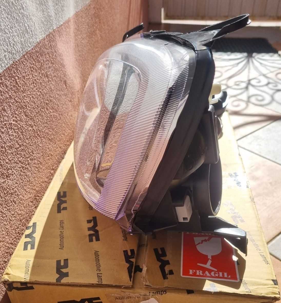 Farol óptica Opel Corsa C 2002