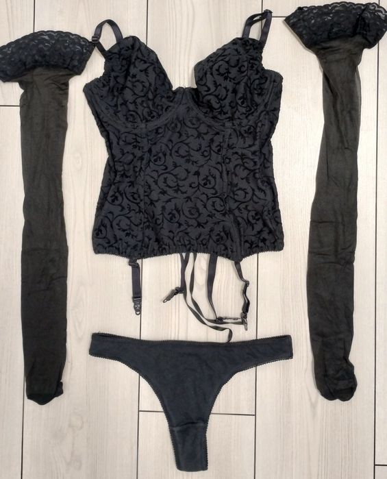 Продам комплект нижнего белья