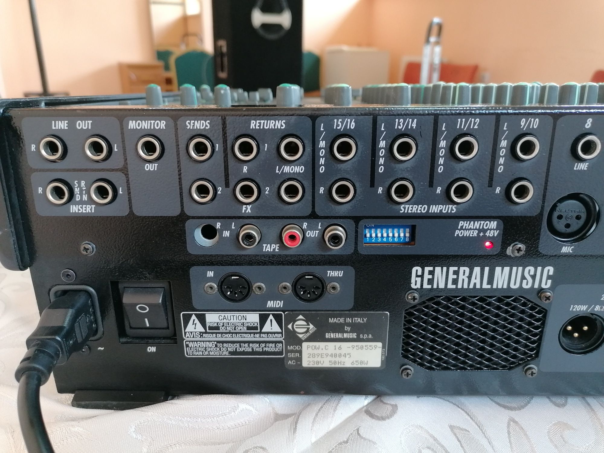 Okazja. PowerCase 16 Amplified Stereo Mixer