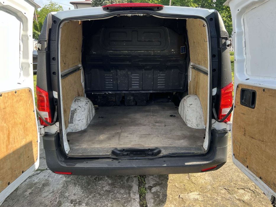 Mercedes Benz Vito 2017 rok 114 2.2 CDi 3-osobowy VAT zamiana sprzedaz