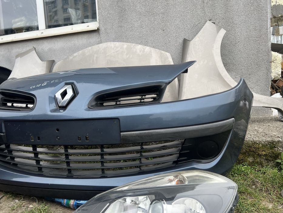 Бампер  Рено кліо 3 Renault Clio 3 2005-2009 дорестайл