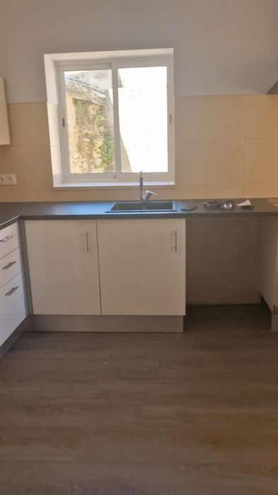 Vende-se cozinha completa em U