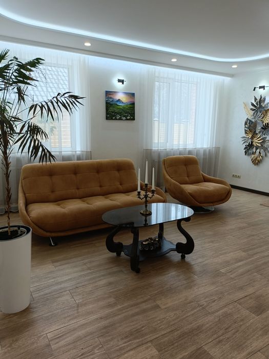 Шикарний будинок з ремонтом для сім'ї