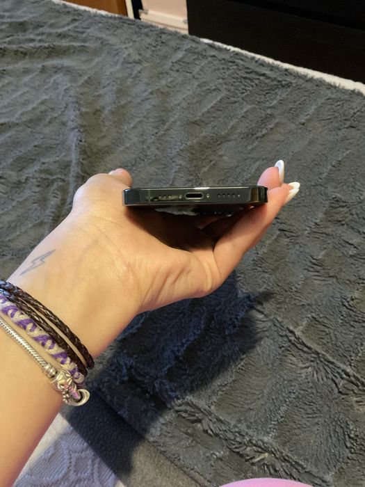 iPhone 13 Pro alpine green