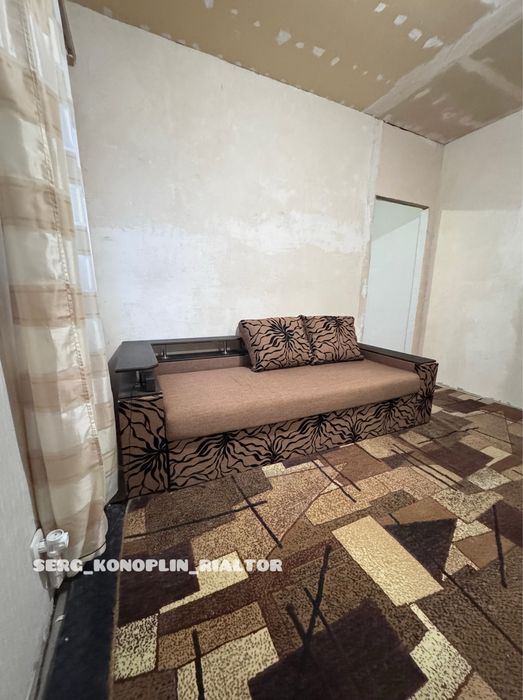 Продам просторную 2к квартиру с частичным ремонтом в таунхаусе в Центр