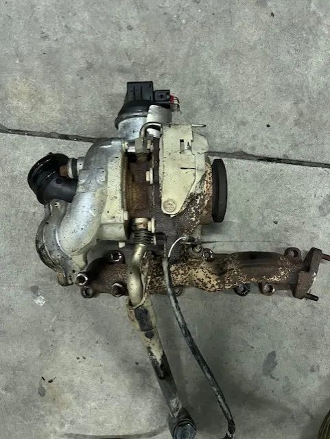 Turbo Vw Passat Vw Tiguan Vw Golf VI 2.0 TDI 140CV