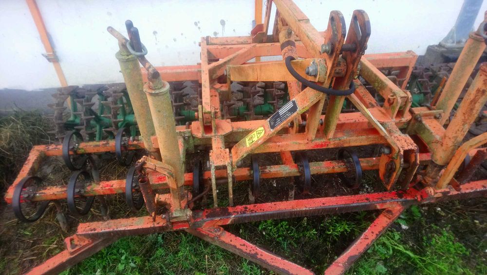 Agregat uprawowo -siewny 3m