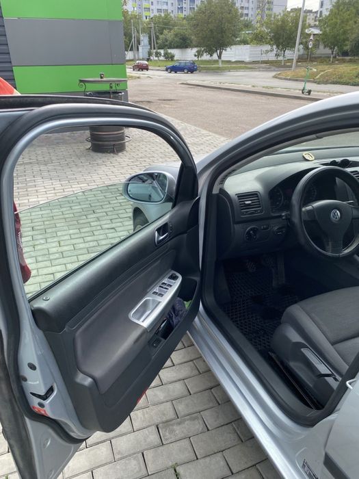 wv golf 5 1.6 benz