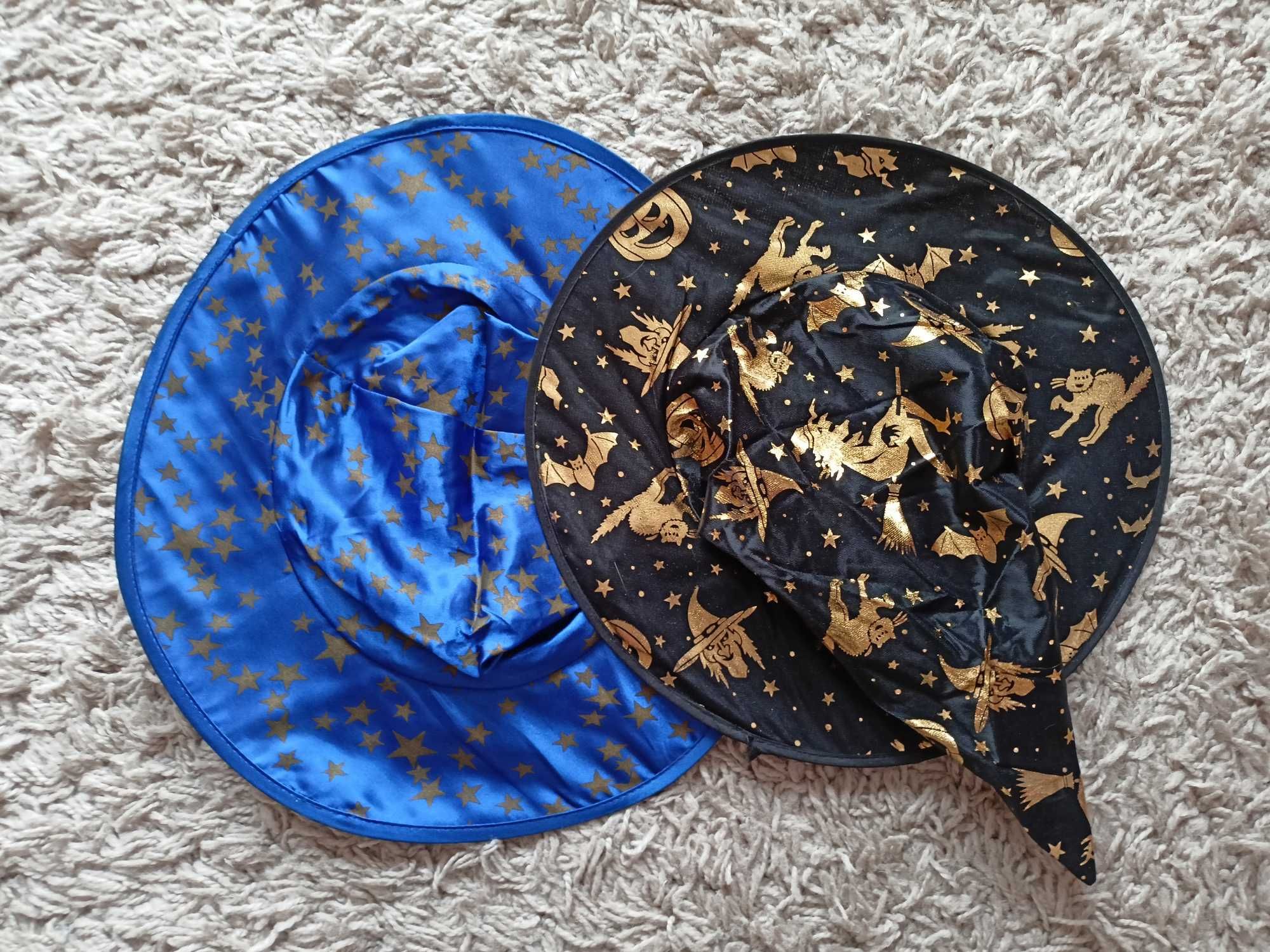 Dwa kapelusze karnawałowe
