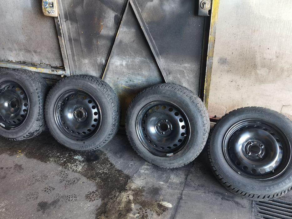 Witam serdecznie posiadam na sprzedaż Koła reno 4x100