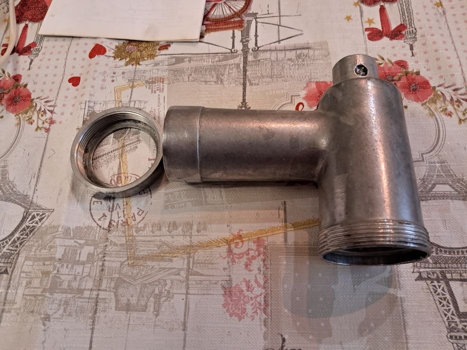 Електромясорубка Ельво, на запчасти.