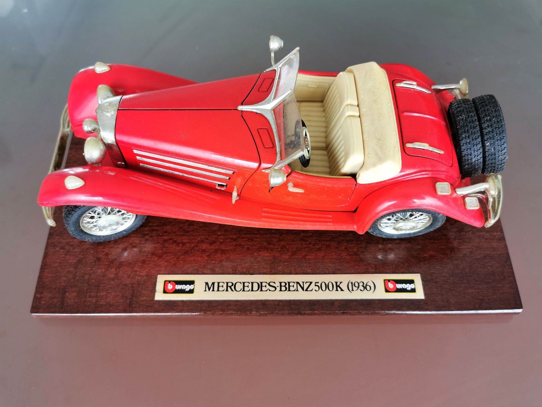 Miniatura Mercedes-Benz 500k