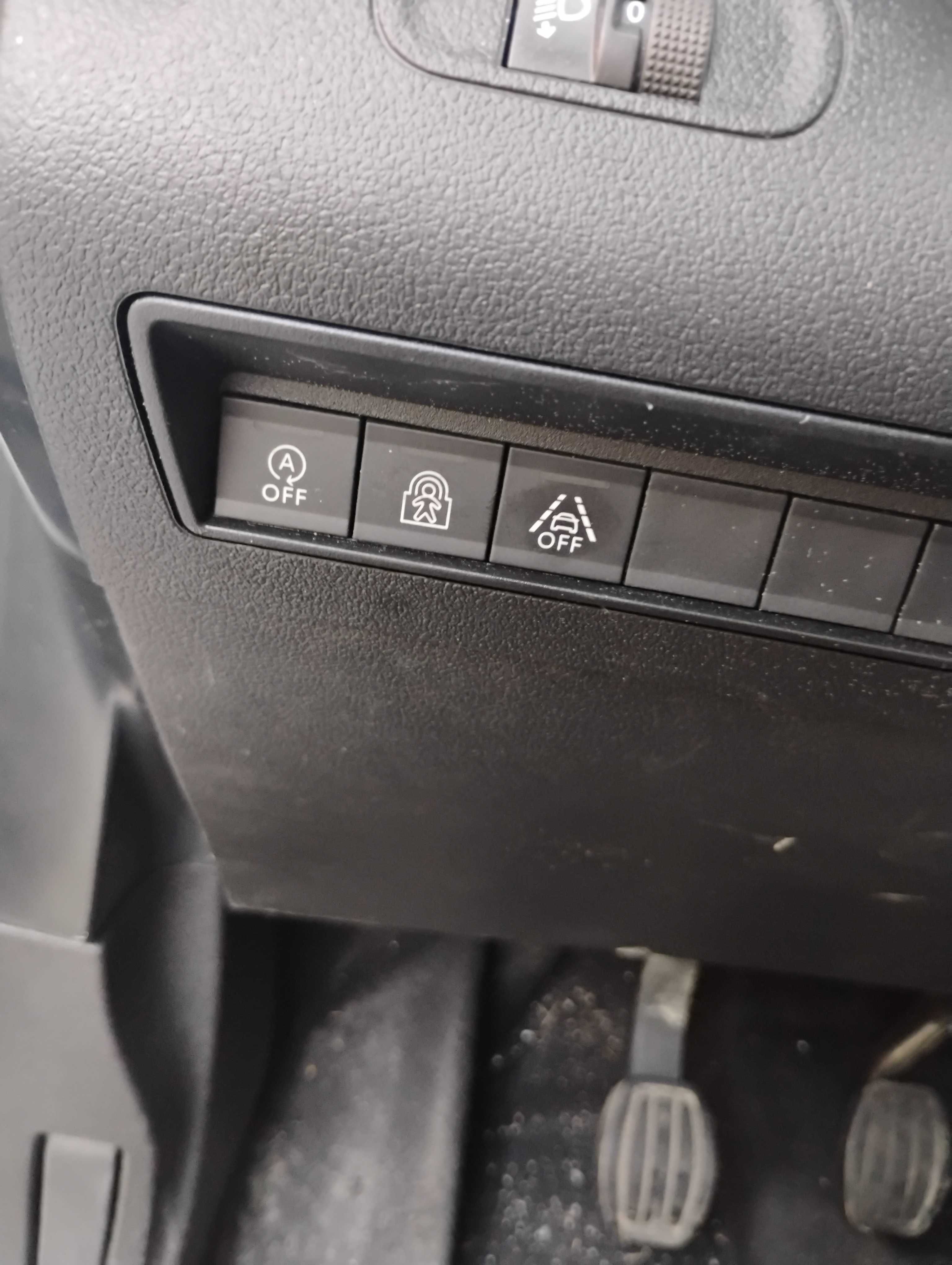 Citroen Berlingo do przewozu niepełnosprawnych na wózku inwalidzkim