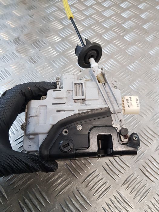 Zamek Drzwi Lewy Tył 8Pin 4F0839015 Audi A6 C6 Eu