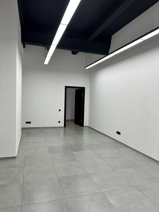 Сдам современный офис 27 кв.м., центр, пл.Шевченко, без доп платежей!