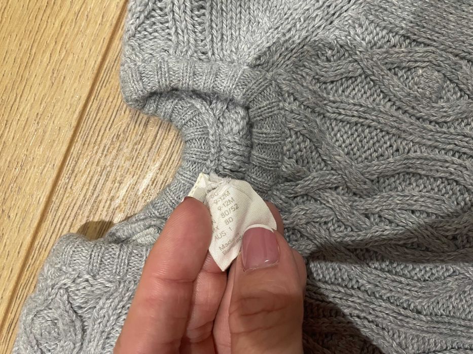 Sweterkowa sukienka HM