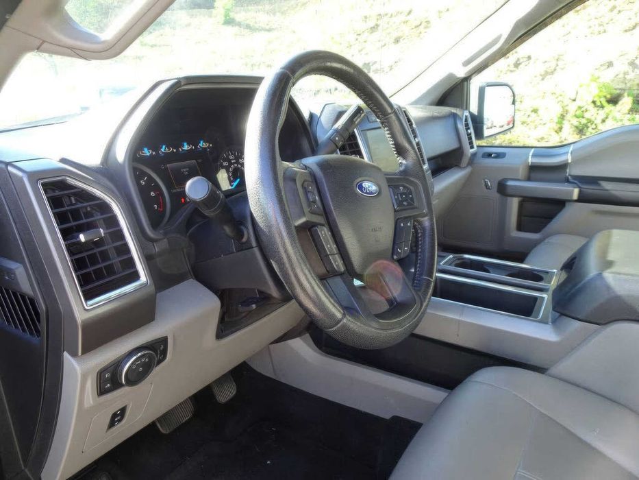 Ford F-150 XLT SuperCrew      2015